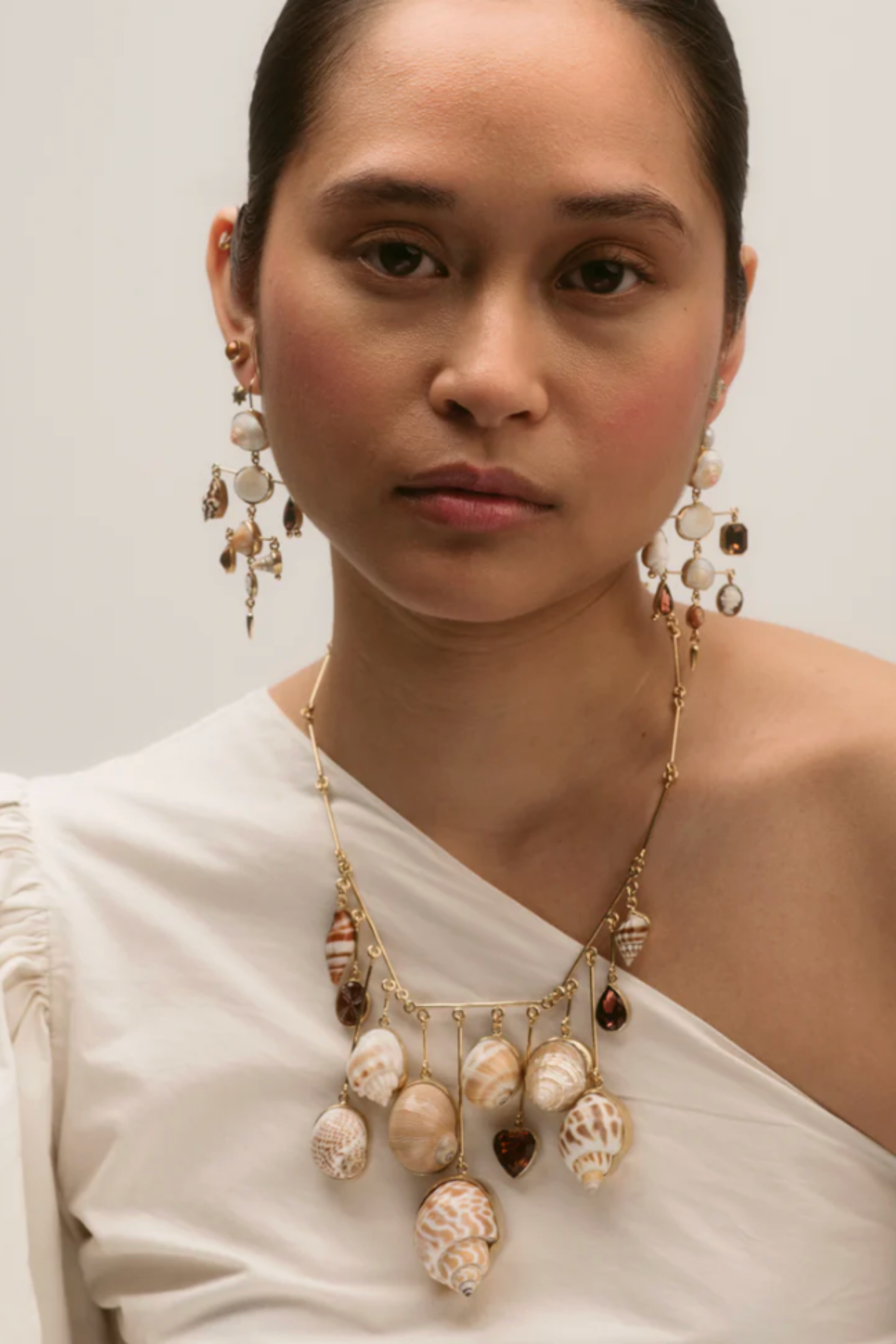 Layered Victorian Drop Earrings (Shell/Red)