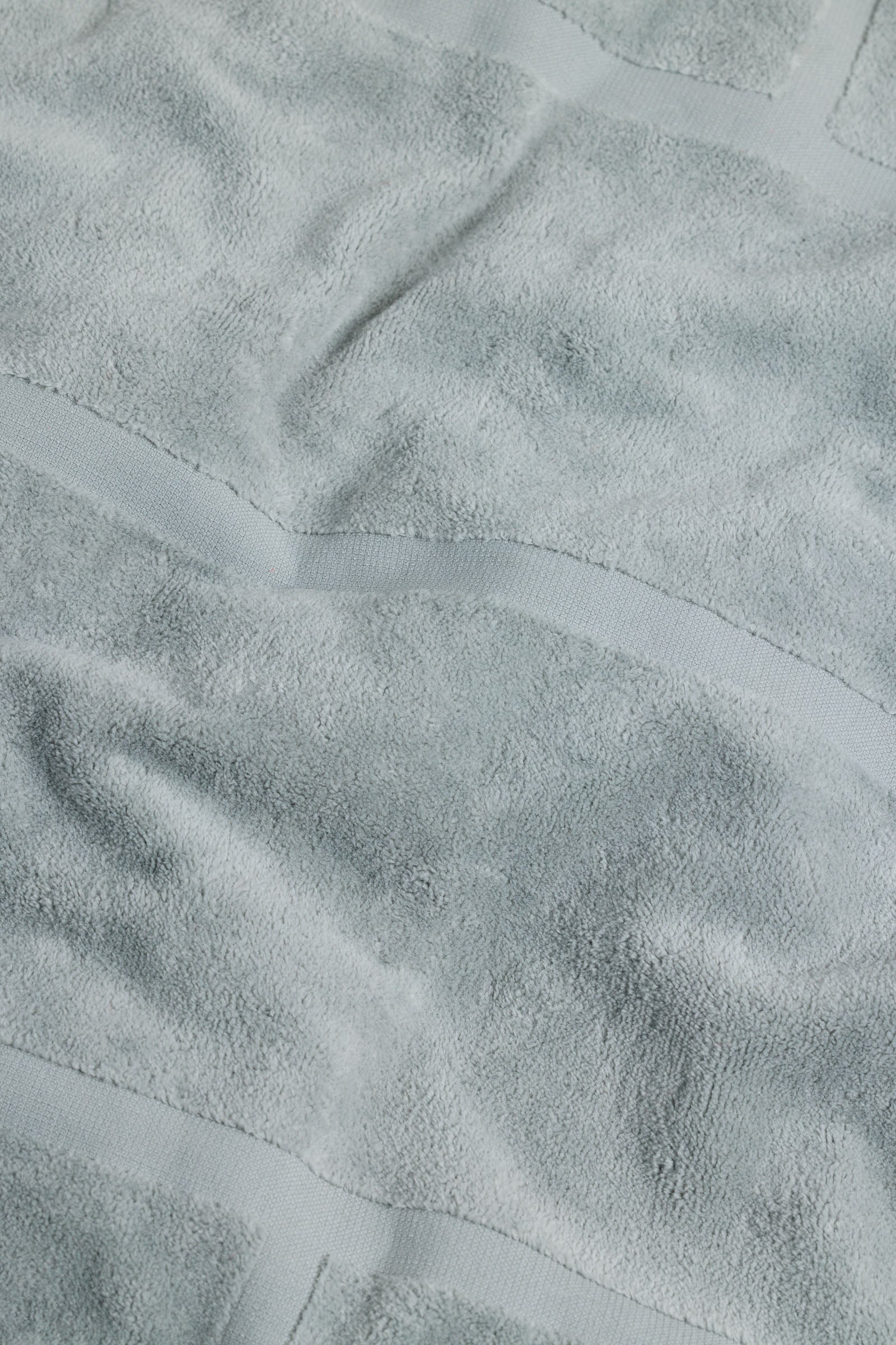 Woodford Pool Towel