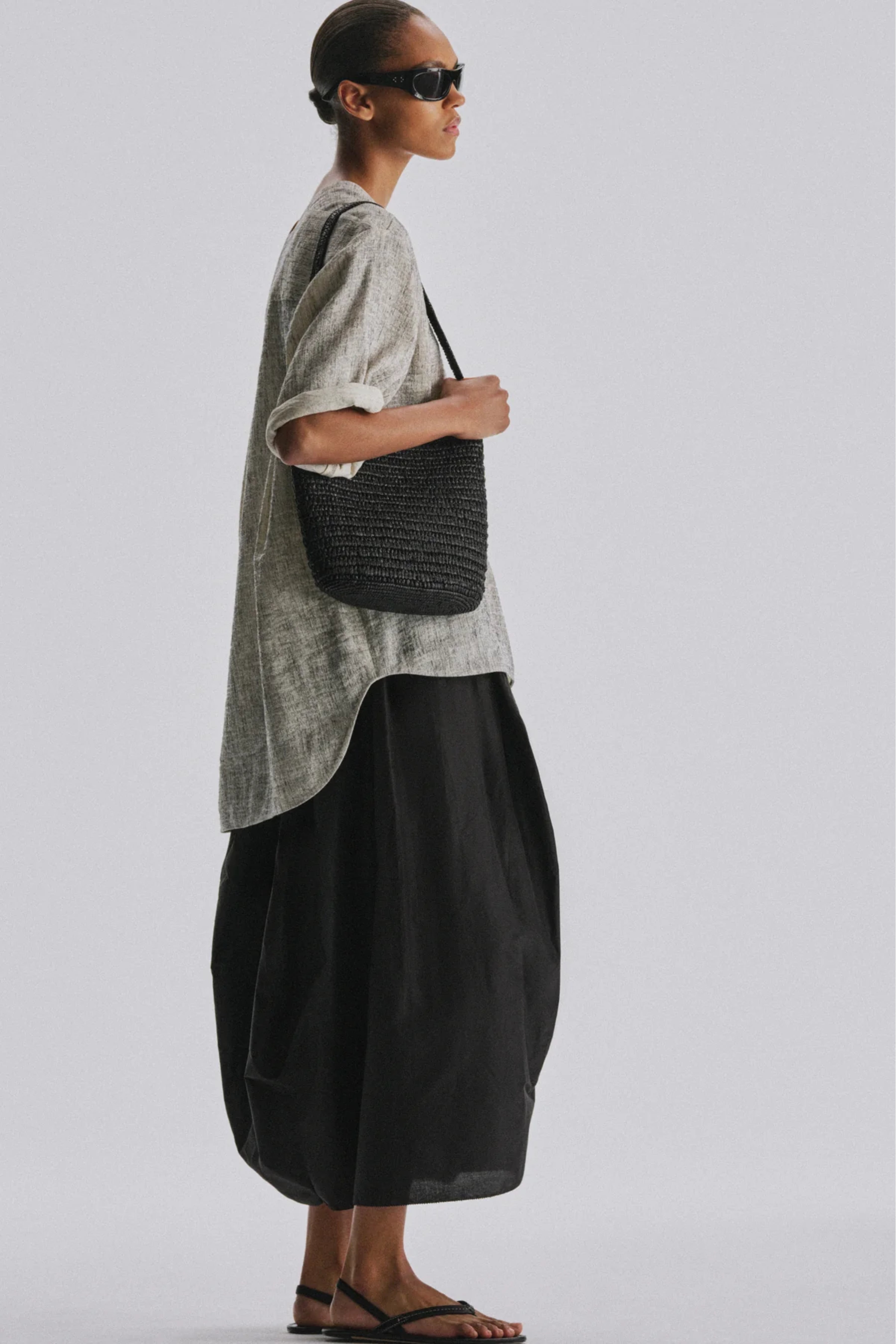 Alma Shoulder Raffia