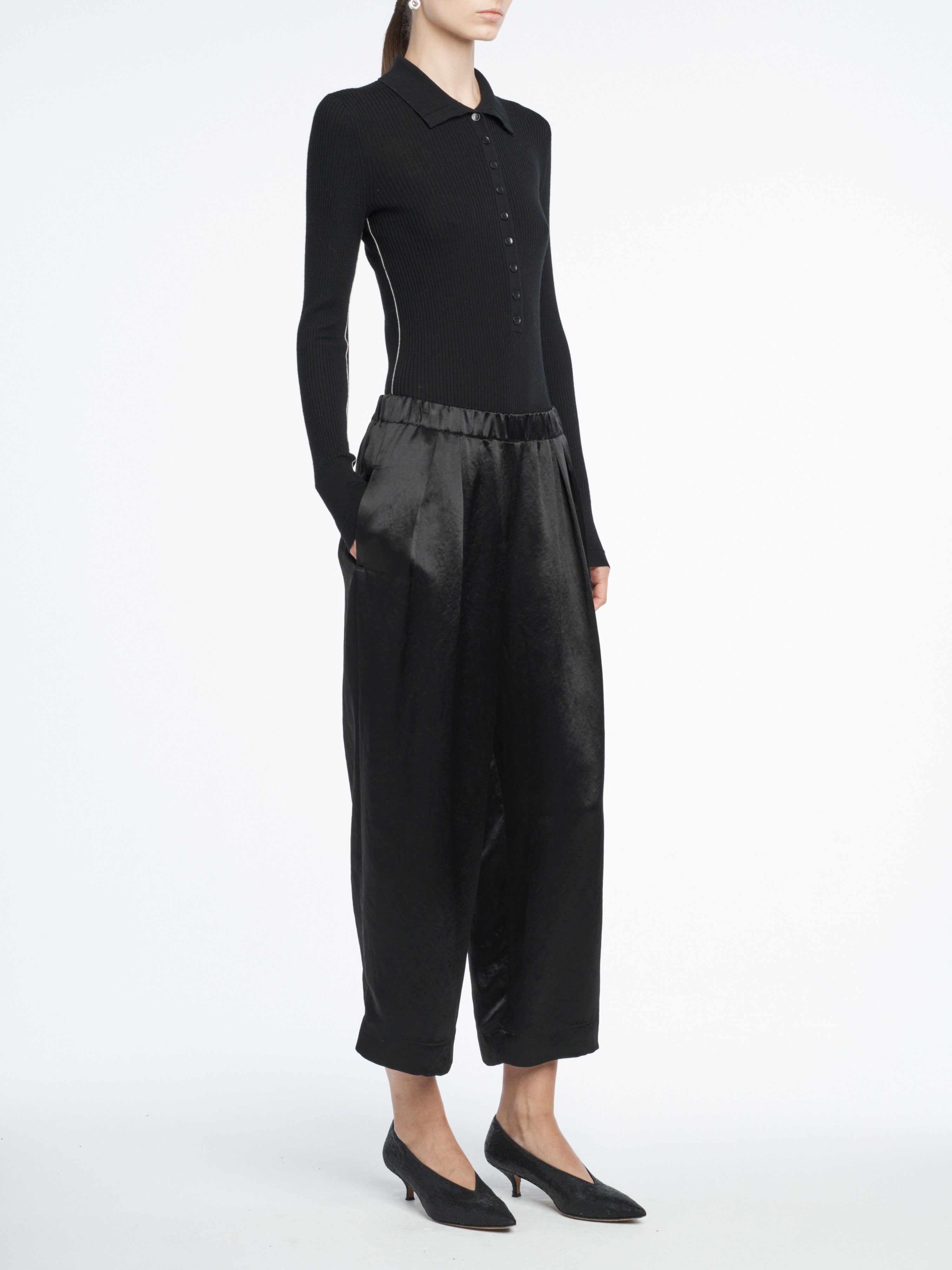Pull On Wide Leg Crop in Black