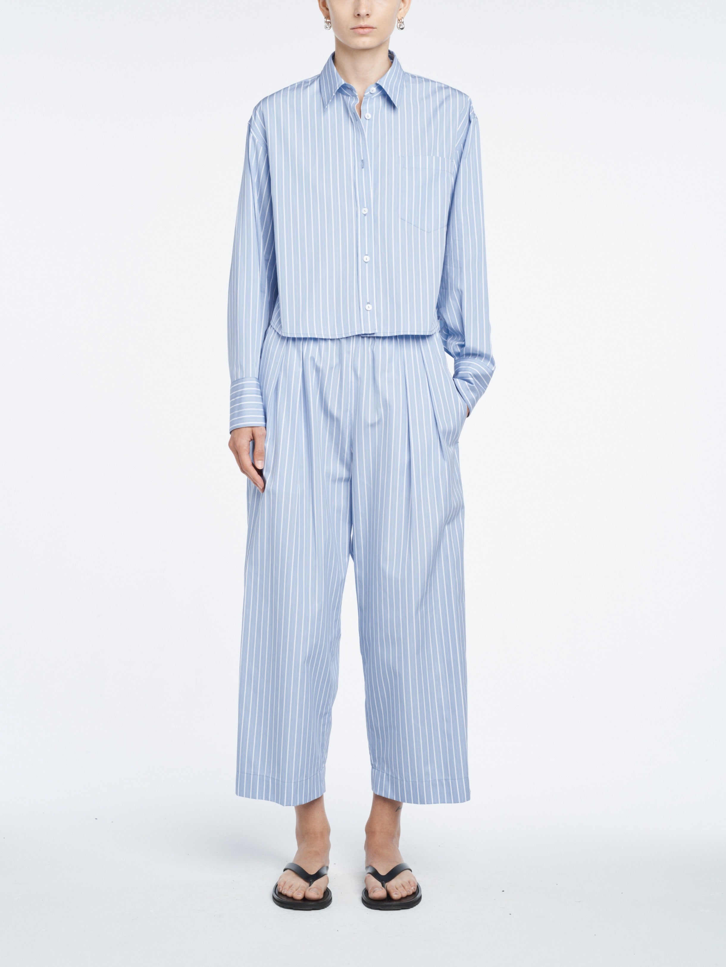 Cropped Shirt in Sky Blue Stripe