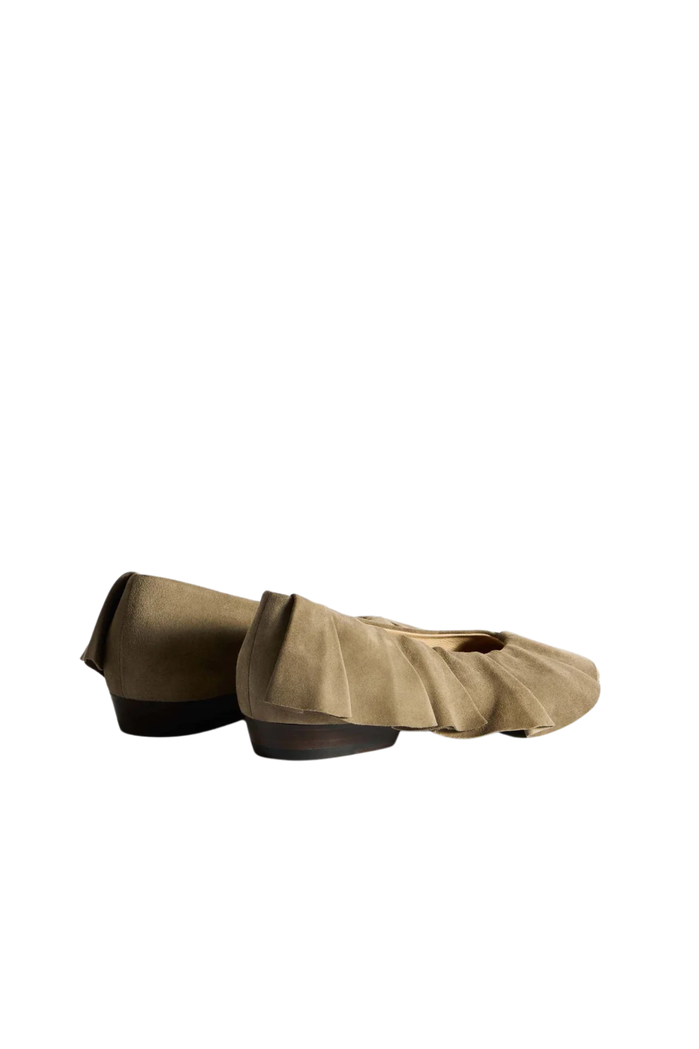 Ruffle Ballerina