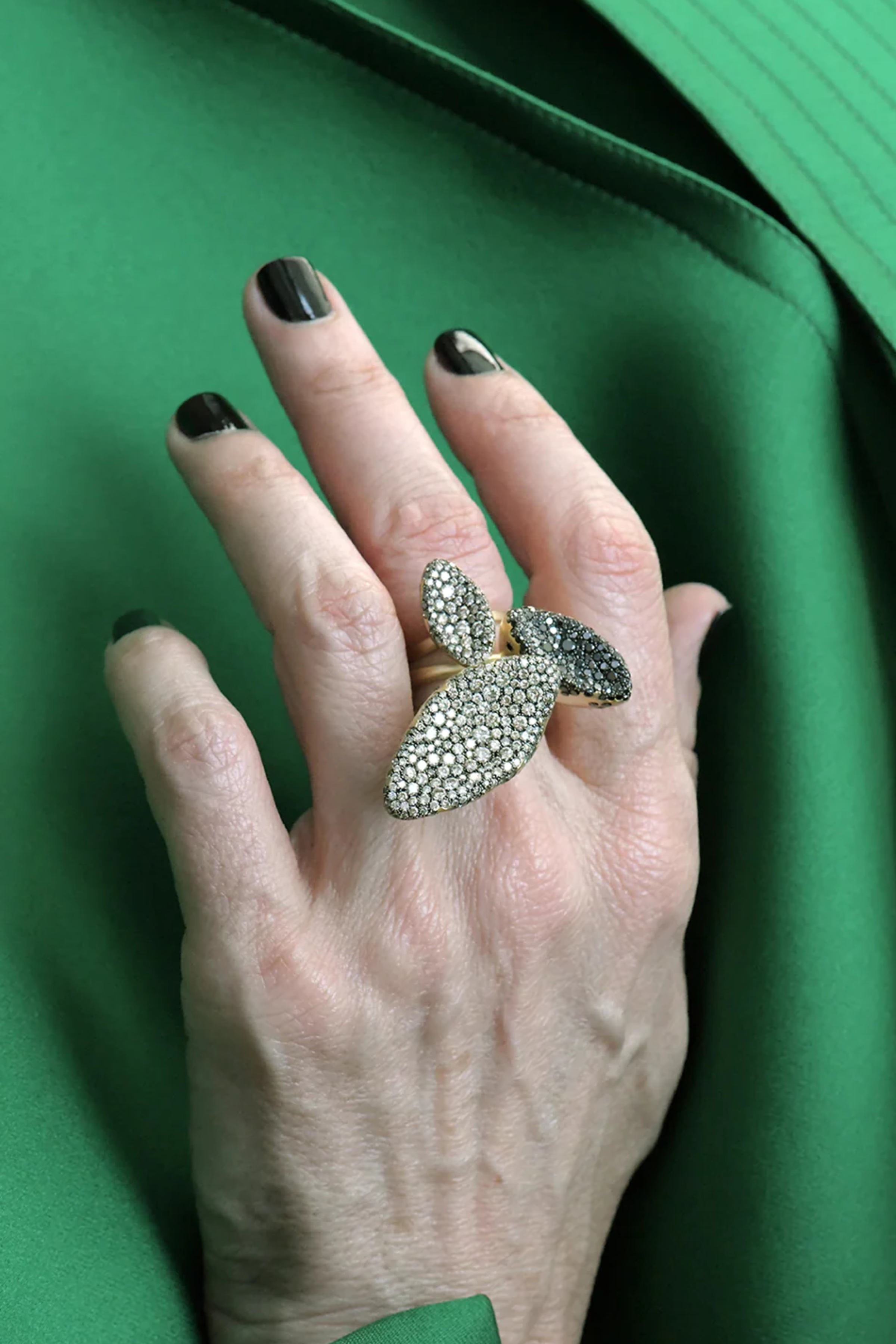 Baby Malak Flourish Champagne Small – Marquise, Champagne Diamond