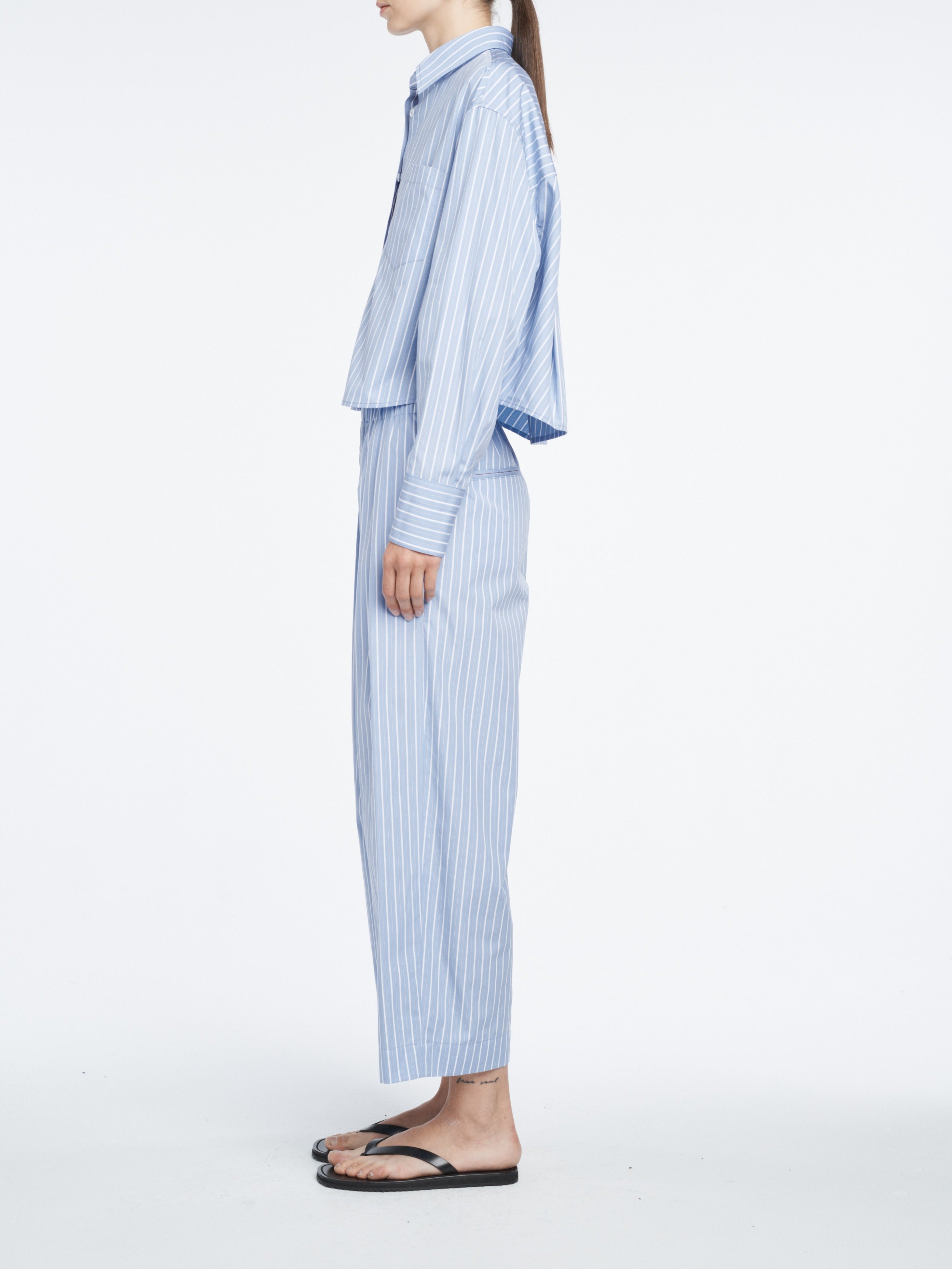 Cropped Shirt in Sky Blue Stripe