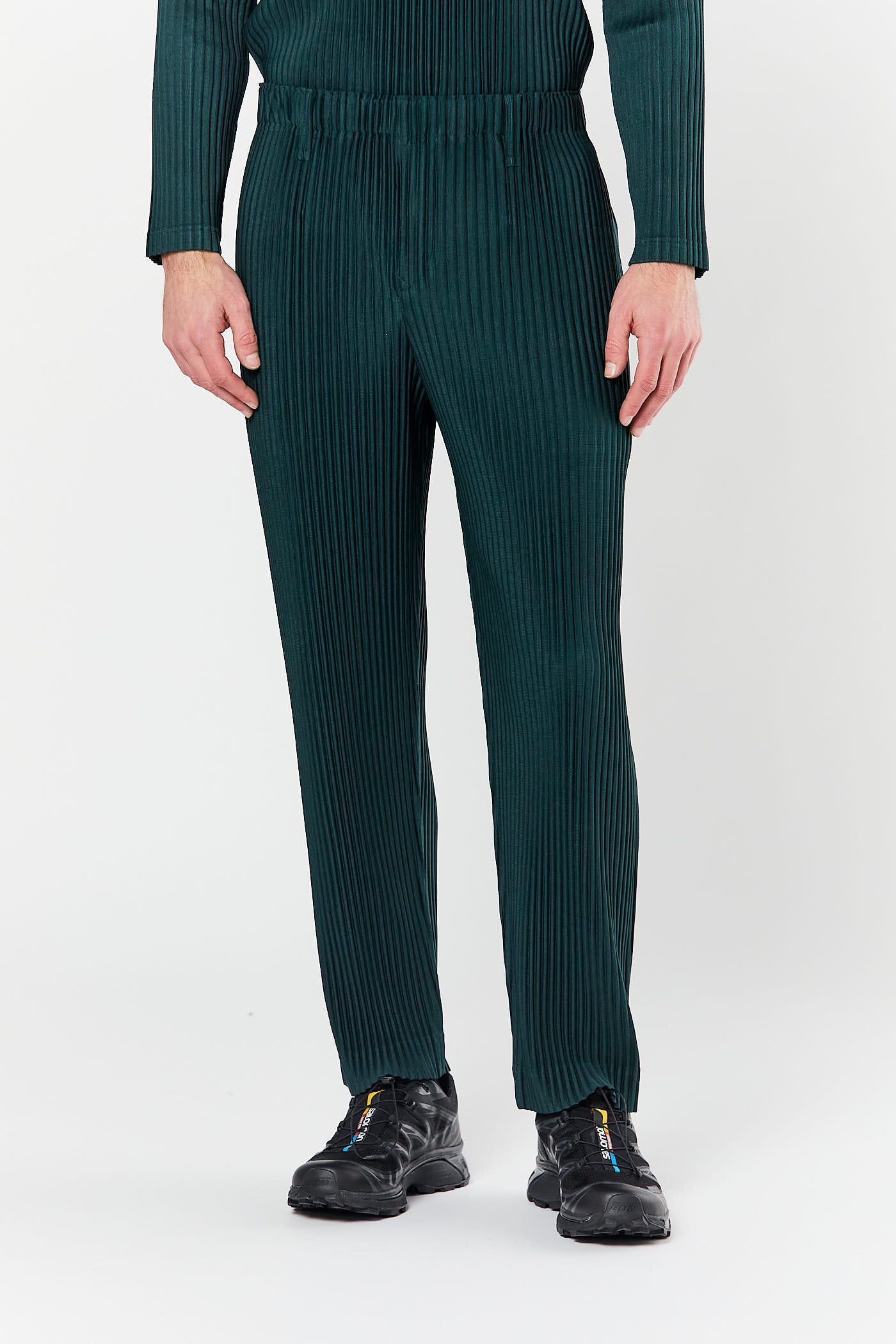 Deep Green Color Pleats Pant