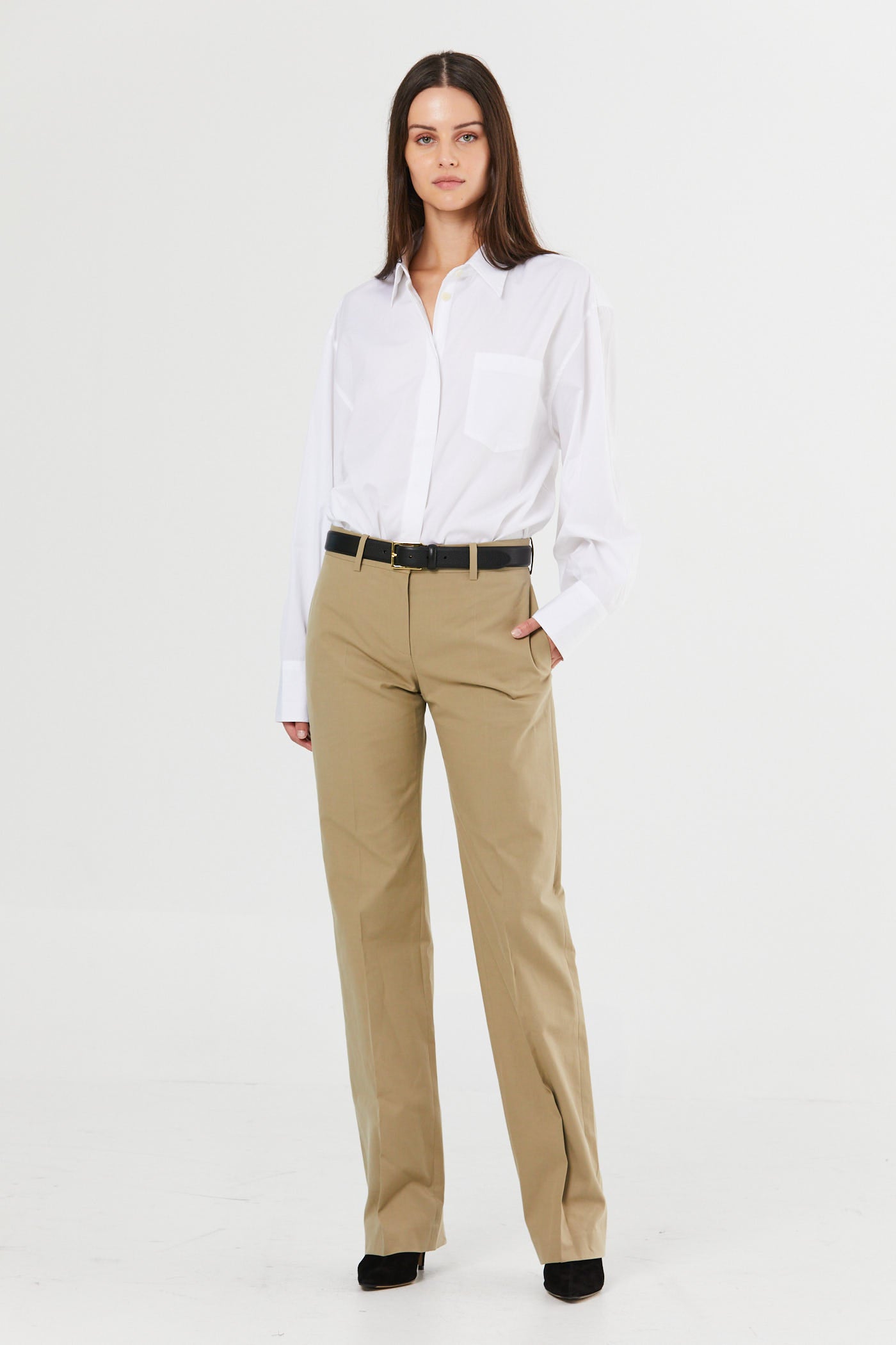 Selvie Pant