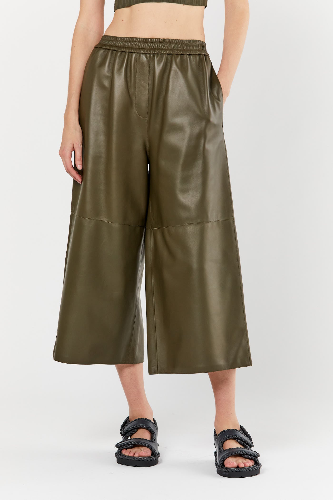 Tea Cropped Trousers