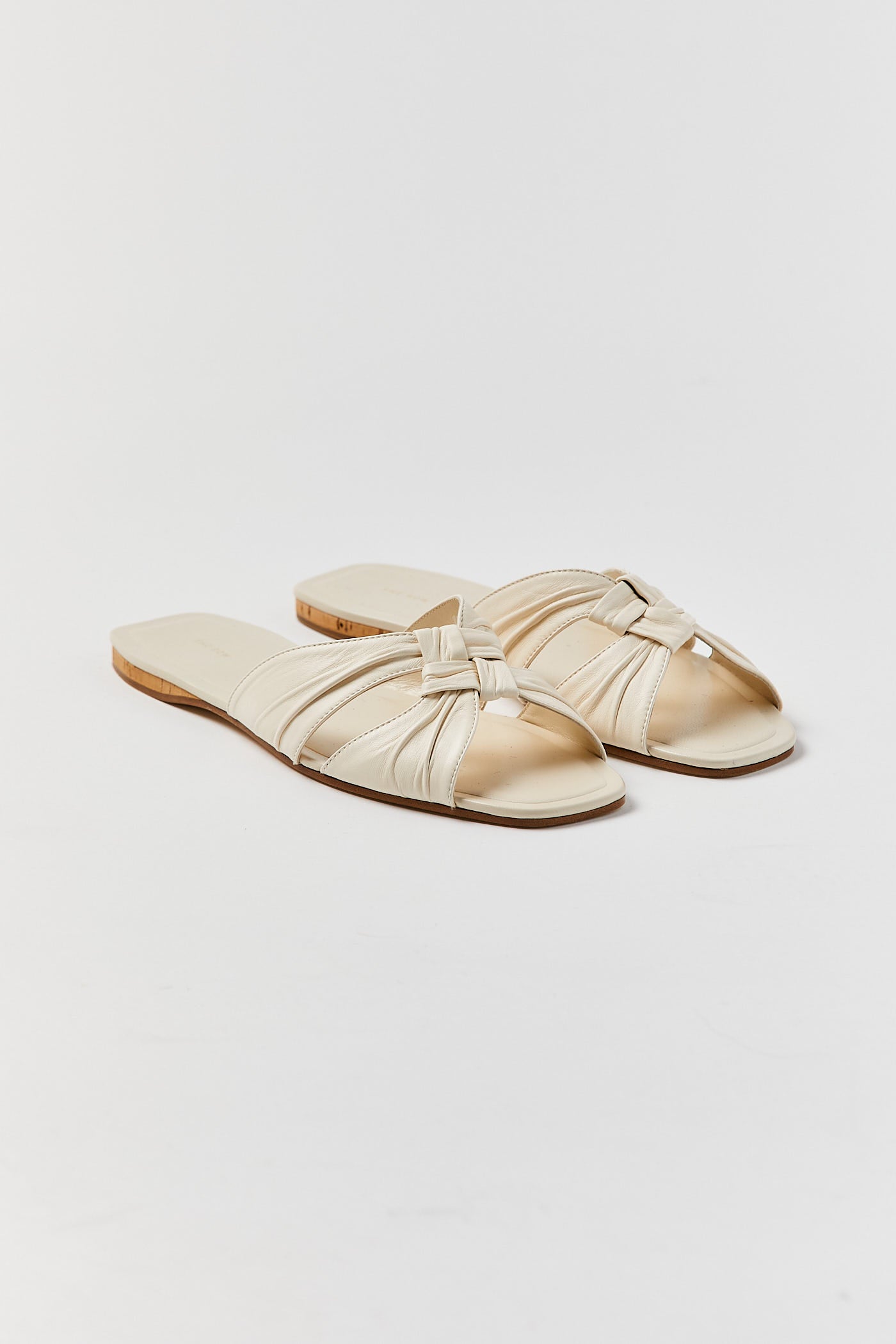 Chocolat Blanc Soft Knot Flat