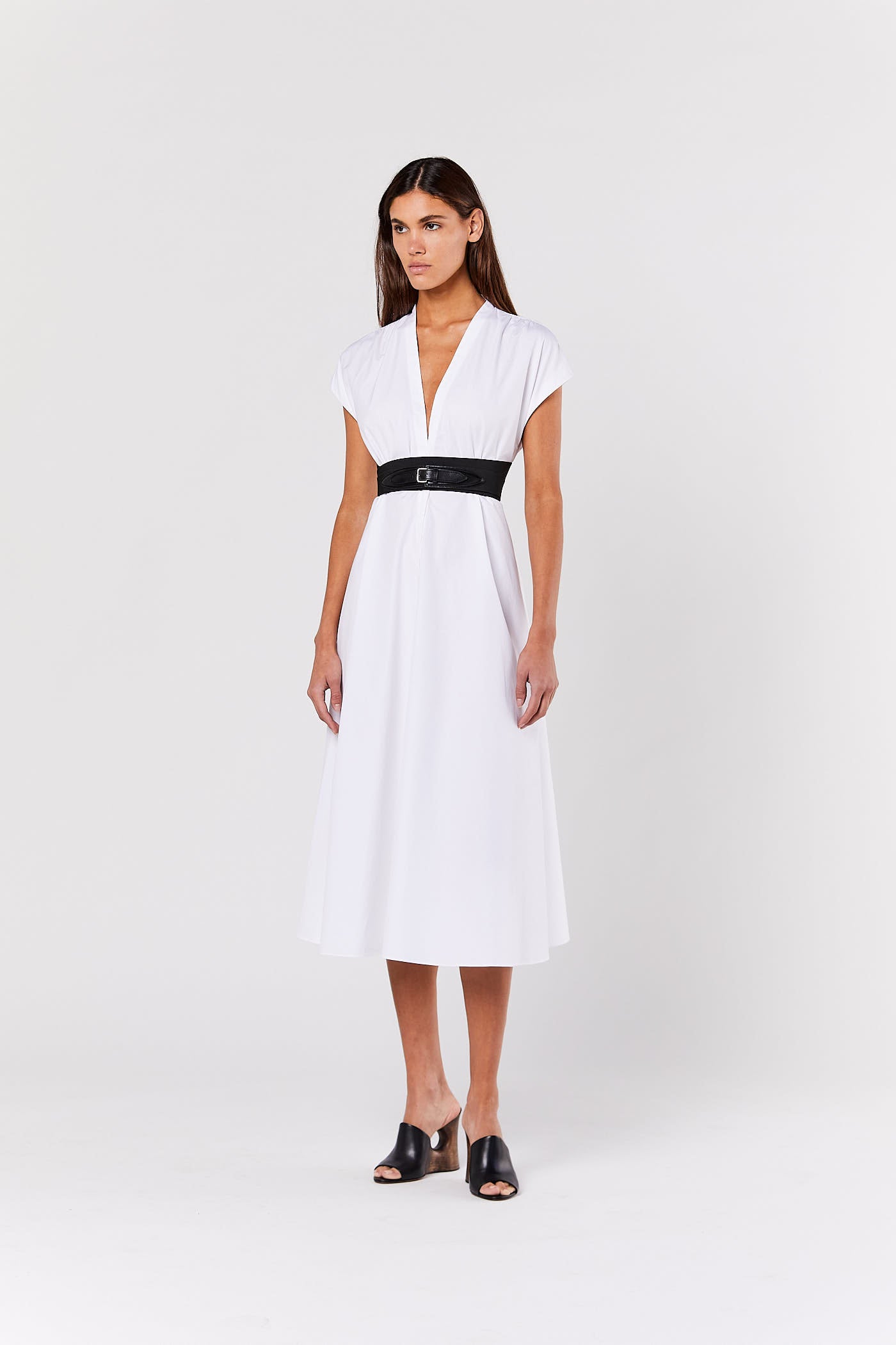 Blanc Band Belt Dress