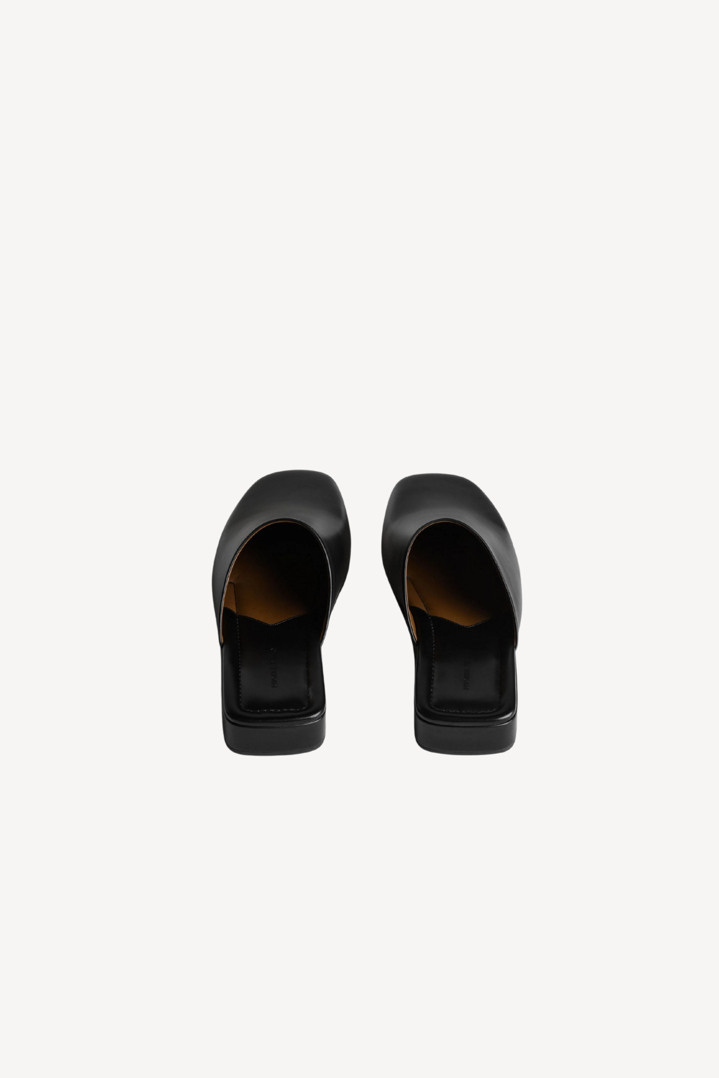 Robe Slide 30