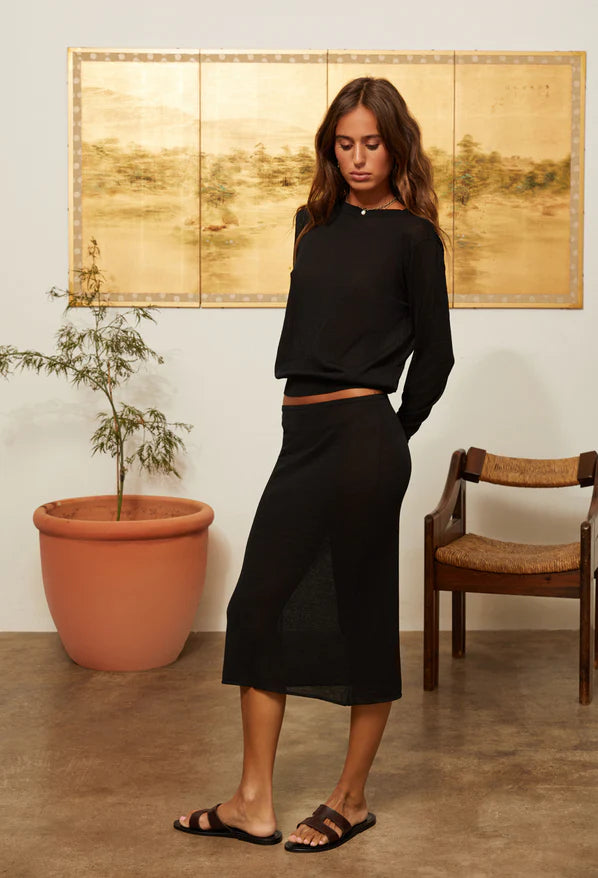 Lacerta Pullover in Black