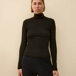 DINAH TURTLENECK
