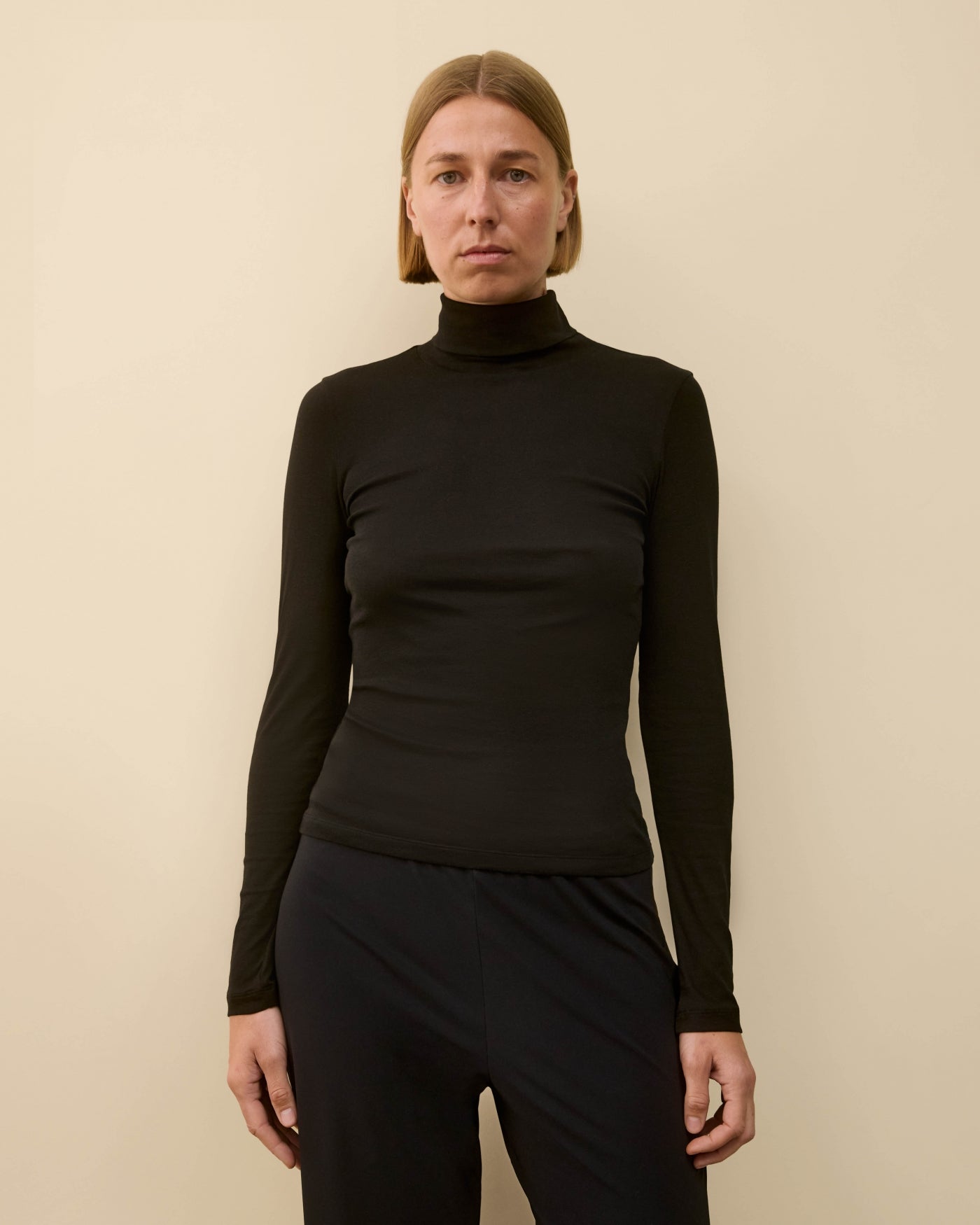 DINAH TURTLENECK