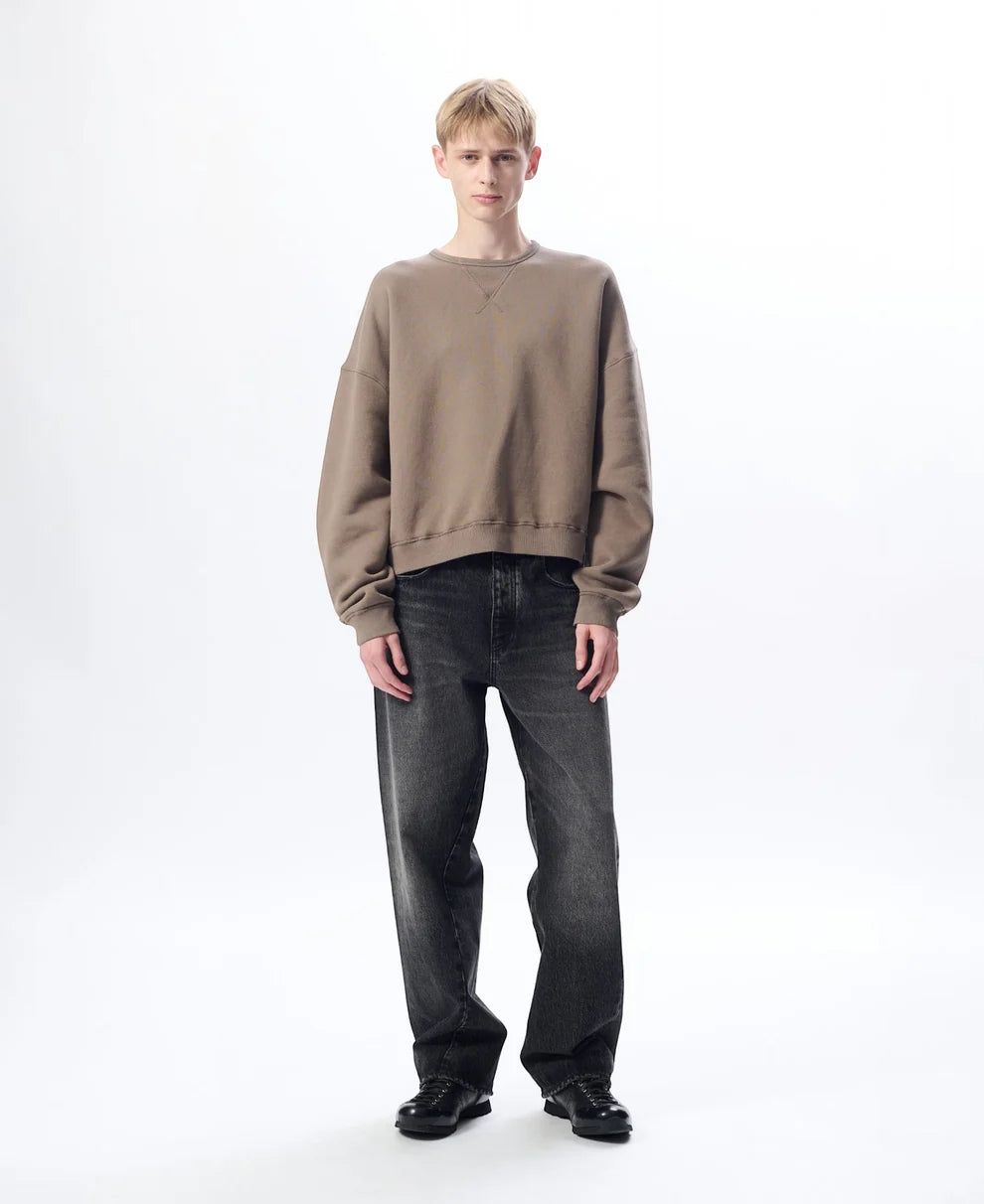 Crew Sweat in Brown Washed