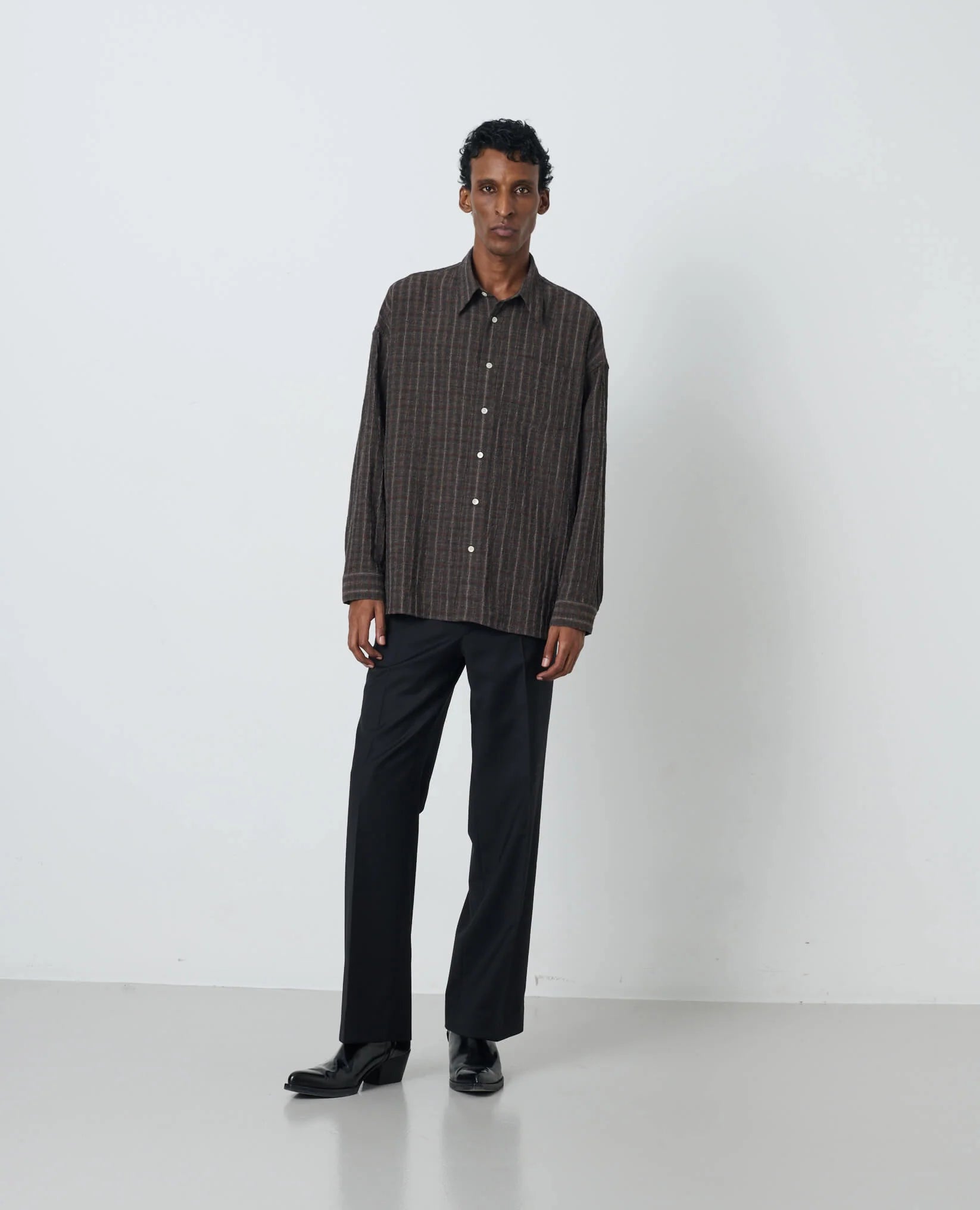 Stable Shirt in 160 Chocolate