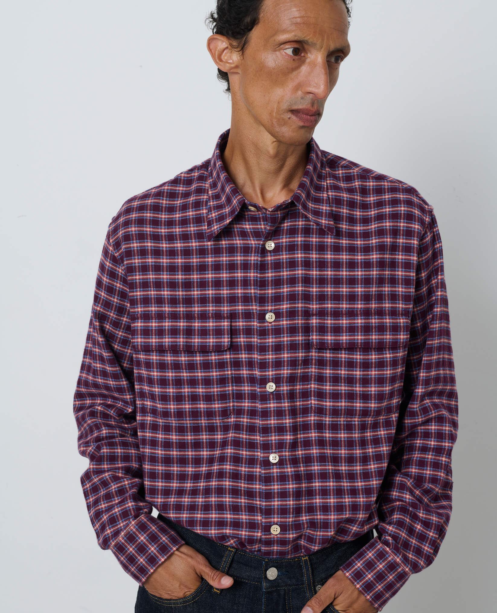 New Pocket Shirt in 690 Burgundy