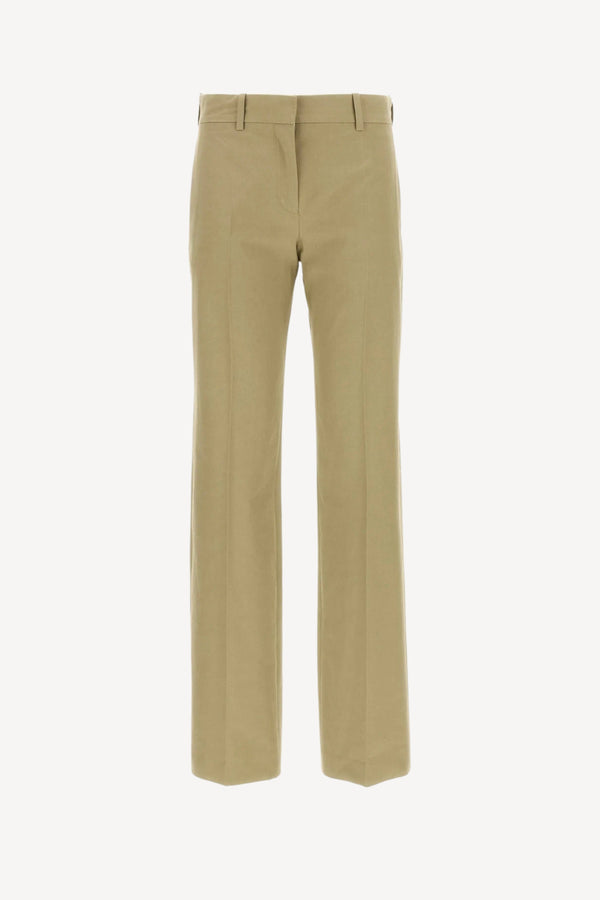Selvie Pant