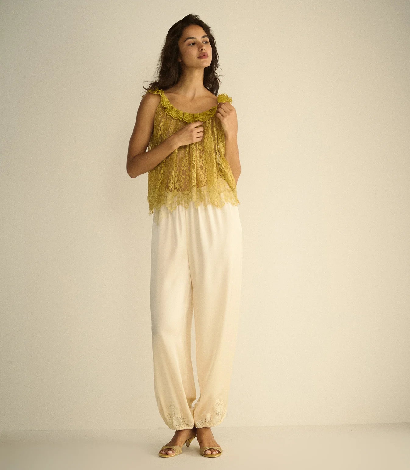 Yaria Pant in Candlelight