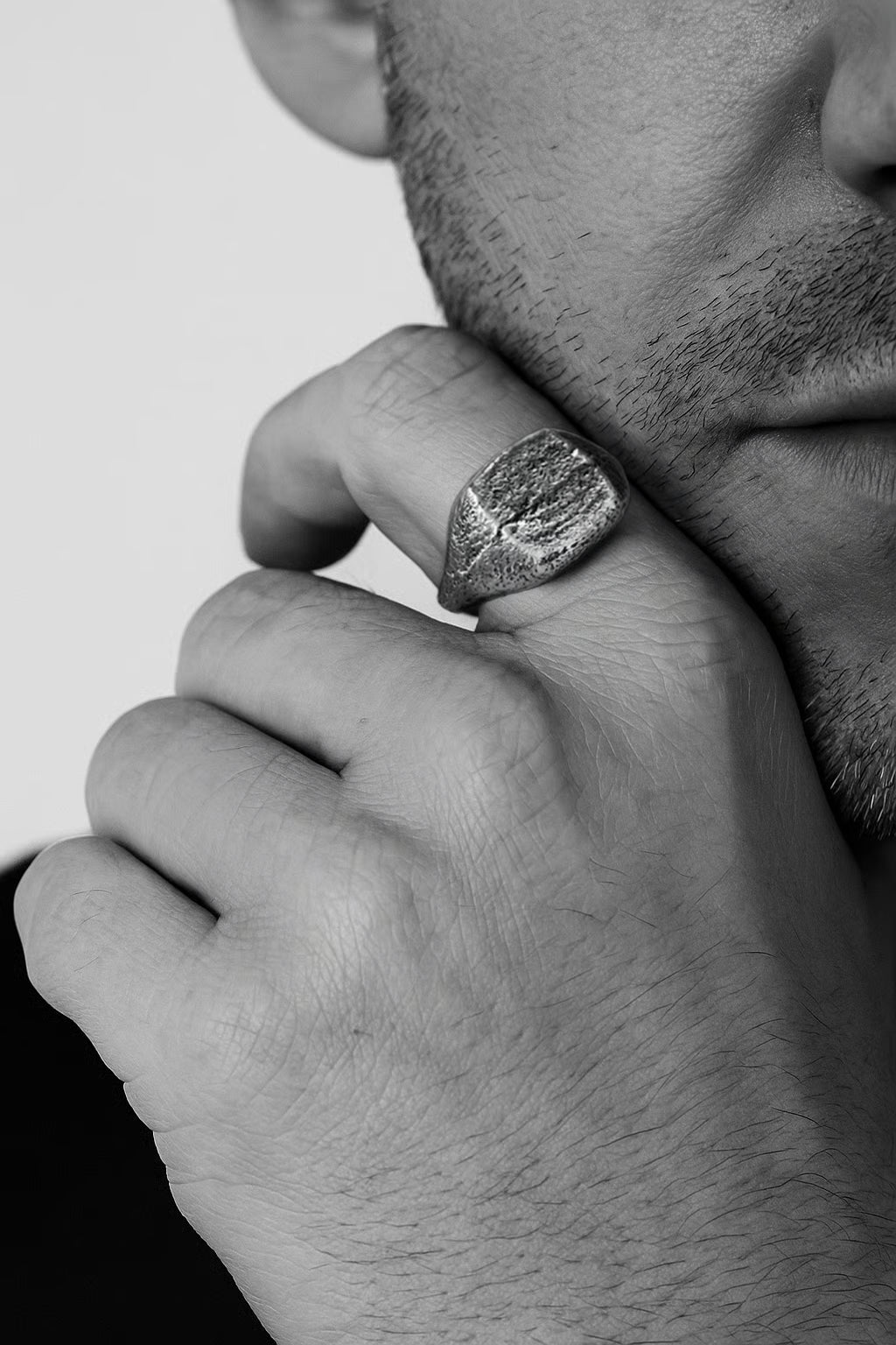 ARKAIKA Classic Signet Ring Square