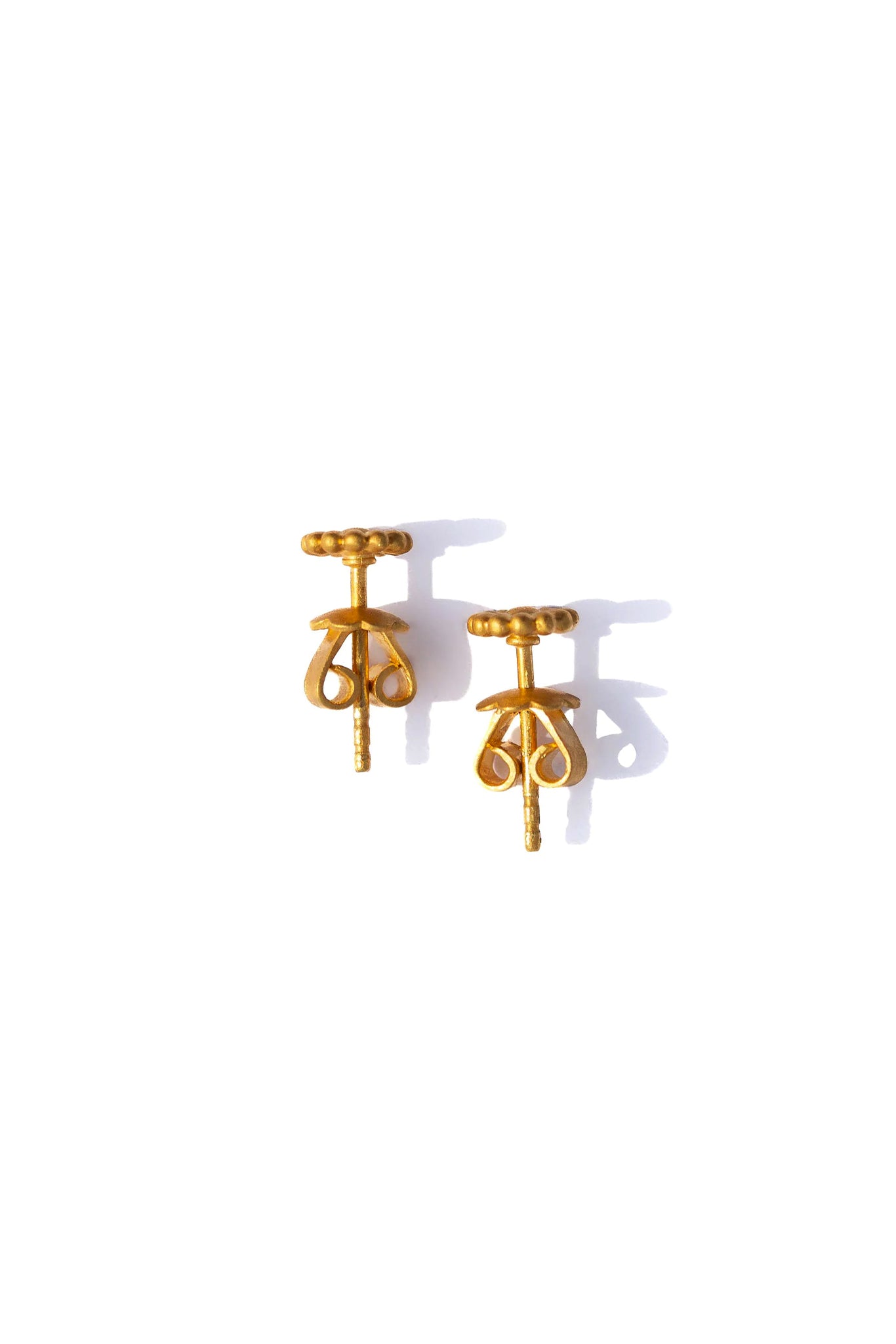 Marguerite Stud Earrings